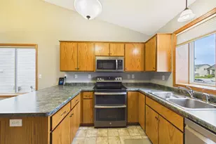 6724 Black Spruce St, Saint Cloud, MN 56303 - Photo 7