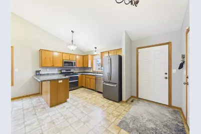6724 Black Spruce Street, Saint Cloud, MN 56303 - Photo 5