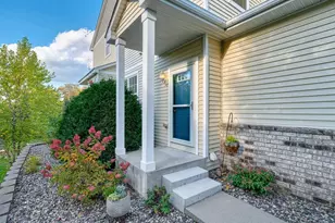 4587 Blaylock Cir, Inver Grove Heights, MN 55076 - Photo 3