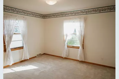 227 E 9th Street, Blue Earth, MN 56013 - Photo 13
