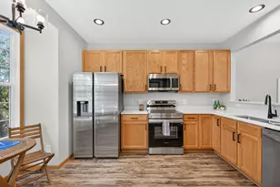 15777 Porchlight Ln, Eden Prairie, MN 55347 - Photo 13