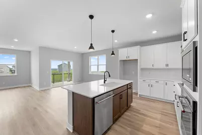 2141 Bluff Heights Drive, Shakopee, MN 55379 - Photo 7