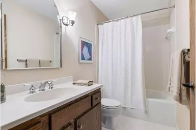 1235 Yale Place #908, Minneapolis, MN 55403 - Photo 17