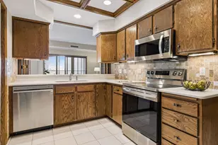 1235 Yale Pl, Minneapolis, MN 55403 - Photo 9