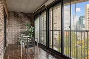 1235 Yale Pl, Minneapolis, MN 55403 - Photo 13