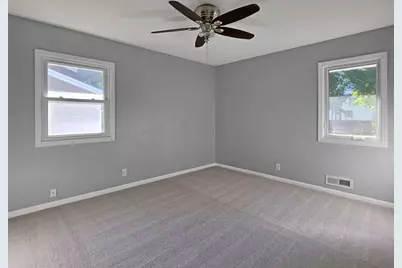 9312 Oakland Avenue S, Bloomington, MN 55420 - Photo 13