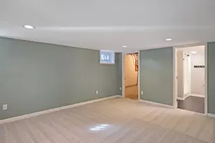 9312 Oakland Ave S, Bloomington, MN 55420 - Photo 17