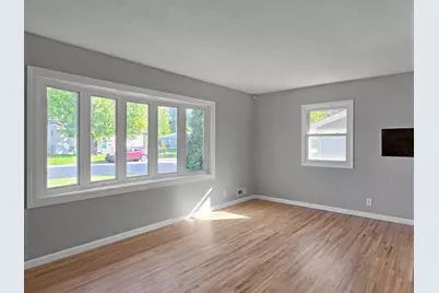 9312 Oakland Avenue S, Bloomington, MN 55420 - Photo 7