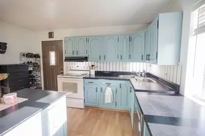118 S Oregon Avenue, Morris, MN 56267 - Photo 13