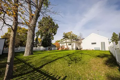 118 S Oregon Avenue, Morris, MN 56267 - Photo 5