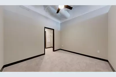 1010 S 7th Street #319, Minneapolis, MN 55415 - Photo 7