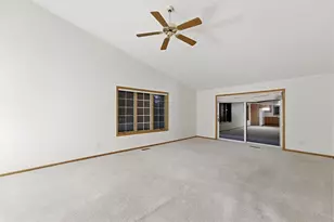 324 Valley View Dr SE, Willmar, MN 56201 - Photo 13