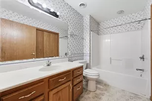 324 Valley View Dr SE, Willmar, MN 56201 - Photo 17