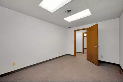 301 Downtown Plaza, Fairmont, MN 56031 - Photo 23