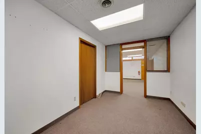 301 Downtown Plaza, Fairmont, MN 56031 - Photo 29