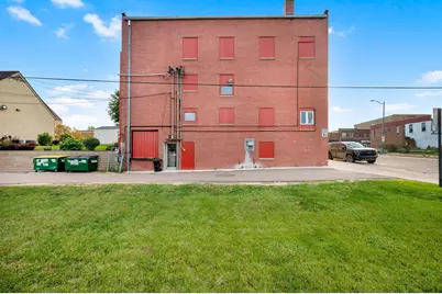 301 Downtown Plaza, Fairmont, MN 56031 - Photo 9