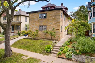 524 Dayton Ave, Saint Paul, MN 55102 - Photo 1
