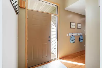 9736 Evergreen Avenue N, Brooklyn Park, MN 55443 - Photo 3