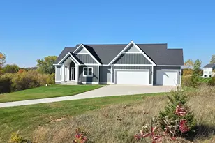 30228 712th St, Lake City, MN 55041 - Photo 3