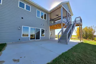 30228 712th St, Lake City, MN 55041 - Photo 7