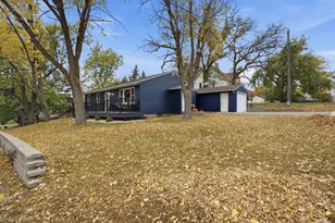 213 1st Ave SE, New London, MN 56273 - Photo 5