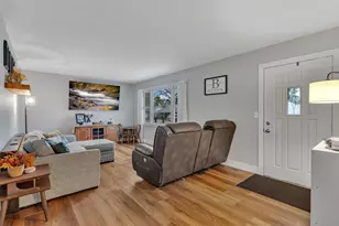 213 1st Ave SE, New London, MN 56273 - Photo 9