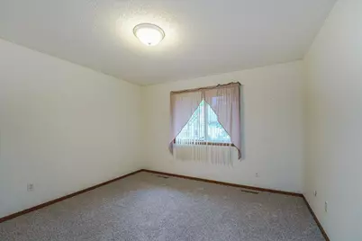 20300 Hunter Court, Lakeville, MN 55044 - Photo 23