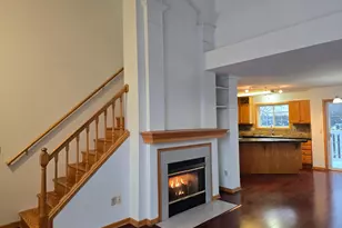 949 Old Steine Cir, New Brighton, MN 55112 - Photo 3