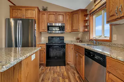 1025 2nd Avenue SE, Freeport, MN 56331 - Photo 7