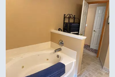 17205 49th Avenue N #E, Plymouth, MN 55446 - Photo 11