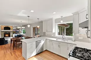 4772 London Ln, Eagan, MN 55122 - Photo 15