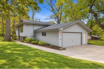 521 Warner Avenue S, Willernie, MN 55090 - Photo 3