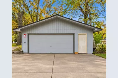 521 Warner Avenue S, Willernie, MN 55090 - Photo 5