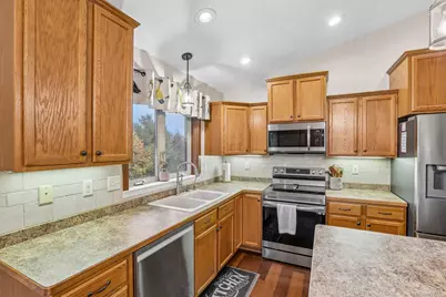 31758 Newport Curve, Lindstrom, MN 55045 - Photo 13