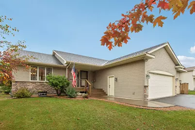 31758 Newport Curve, Lindstrom, MN 55045 - Photo 3
