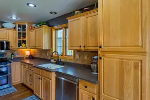 388 Kalee Ct SW, Bemidji, MN 56601 - Photo 5