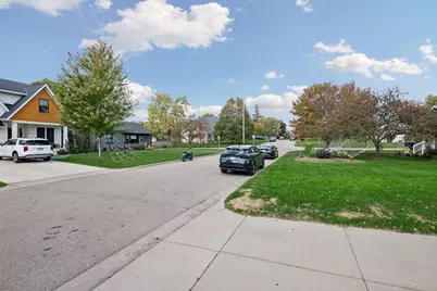5905 Zenith Avenue S, Edina, MN 55410 - Photo 5