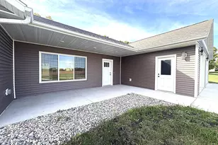 211 Bryce Ave, Lowry, MN 56349 - Photo 5