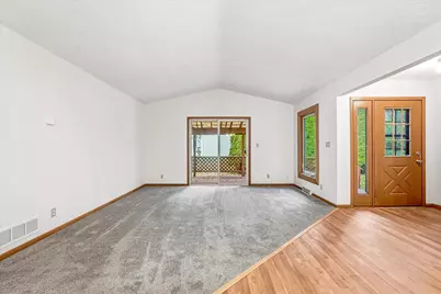 550 W 10th Street, Rush City, MN 55069 - Photo 5