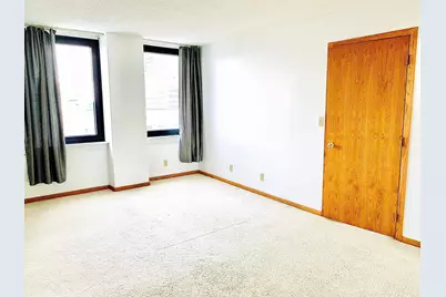 220 Broadway Avenue S #911, Rochester, MN 55904 - Photo 9