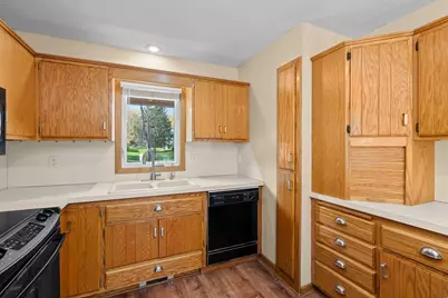 8008 Mount Curve Boulevard, Brooklyn Park, MN 55445 - Photo 13