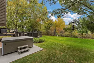 4696 Fairway Hills Dr, Eagan, MN 55123 - Photo 7