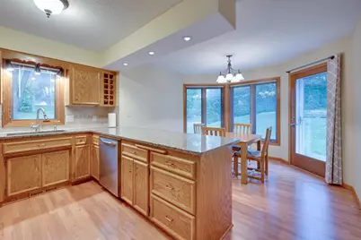 915 Park Knoll Drive, Eagan, MN 55123 - Photo 11