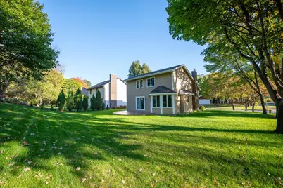 915 Park Knoll Drive, Eagan, MN 55123 - Photo 3