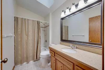 915 Park Knoll Drive, Eagan, MN 55123 - Photo 19