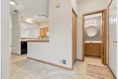 11679 Langford Circle #904, Burnsville, MN 55337 - Photo 9