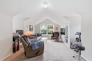 9767 Gable Dr, Eden Prairie, MN 55347 - Photo 25