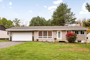 905 N Ebony Ave, Duluth, MN 55811 - Photo 1