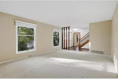 360 Quail Road, Dellwood, MN 55110 - Photo 9