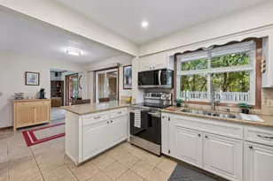 2755 Shadyview Ln N, Plymouth, MN 55447 - Photo 11